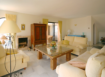 LIVING ROOM1
