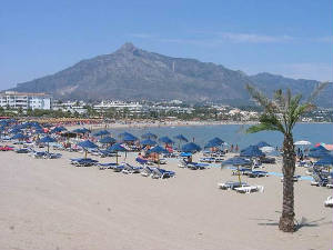 Puerto_Banus_Beach_jpg_w300h225